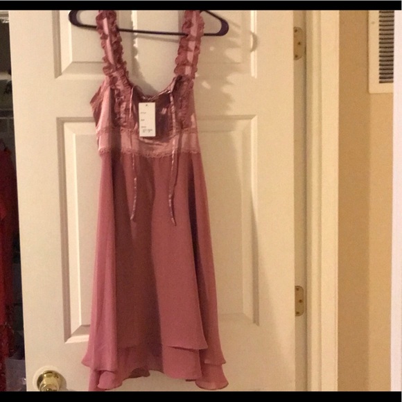 Pink party dress! Never worn, tag still on - Picture 1 of 3